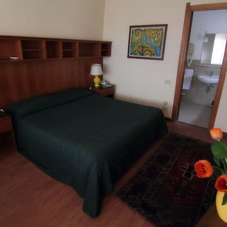 Marbela Apartments&suites Lägenhetshotell Palermo