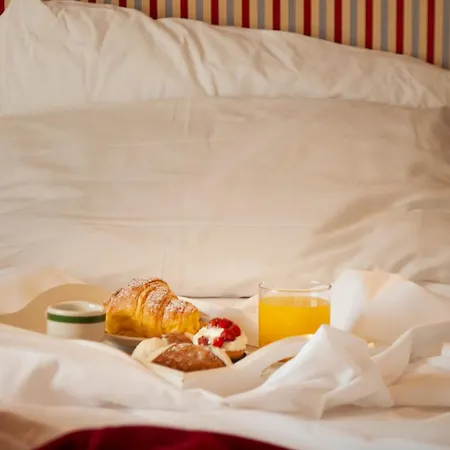Aparthotel Marbela & 3*