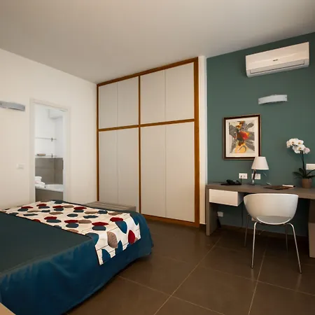 Marbela & Aparthotel Palermo