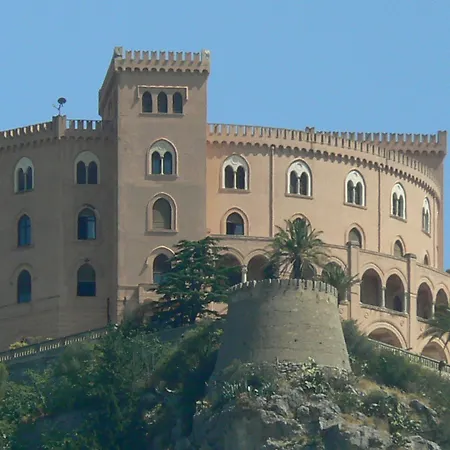 Marbela & Lejlighedshotel