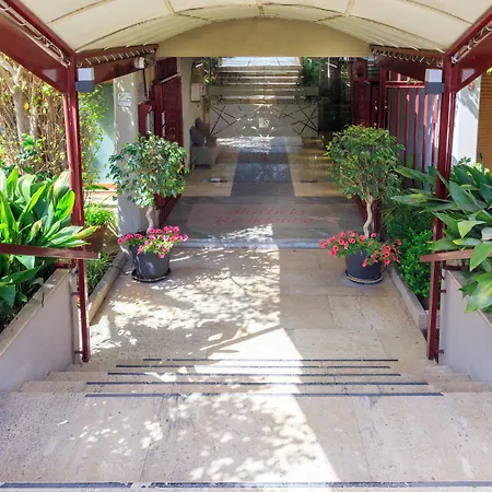 Marbela & Hotel apartamentowy Palermo